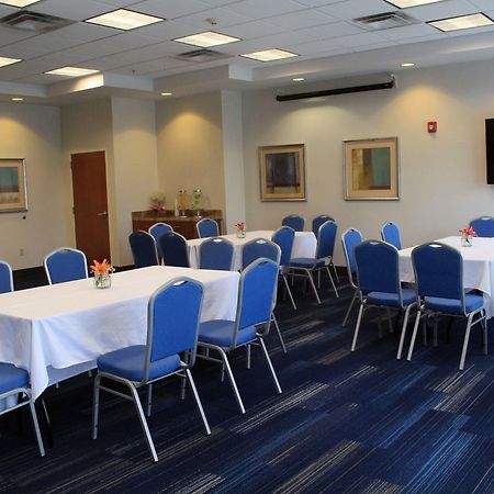 Holiday Inn Express Leland - Wilmington Area By Ihg Zewnętrze zdjęcie