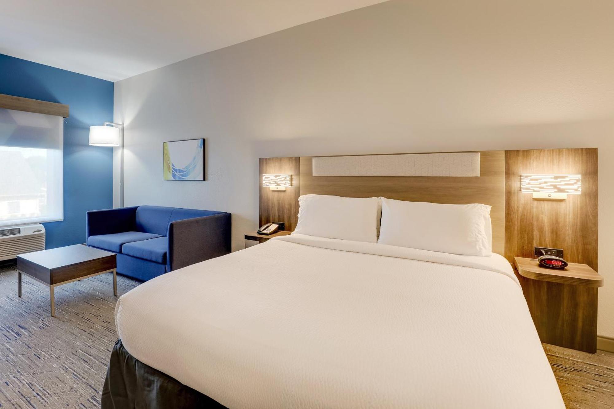 Holiday Inn Express Leland - Wilmington Area By Ihg Zewnętrze zdjęcie