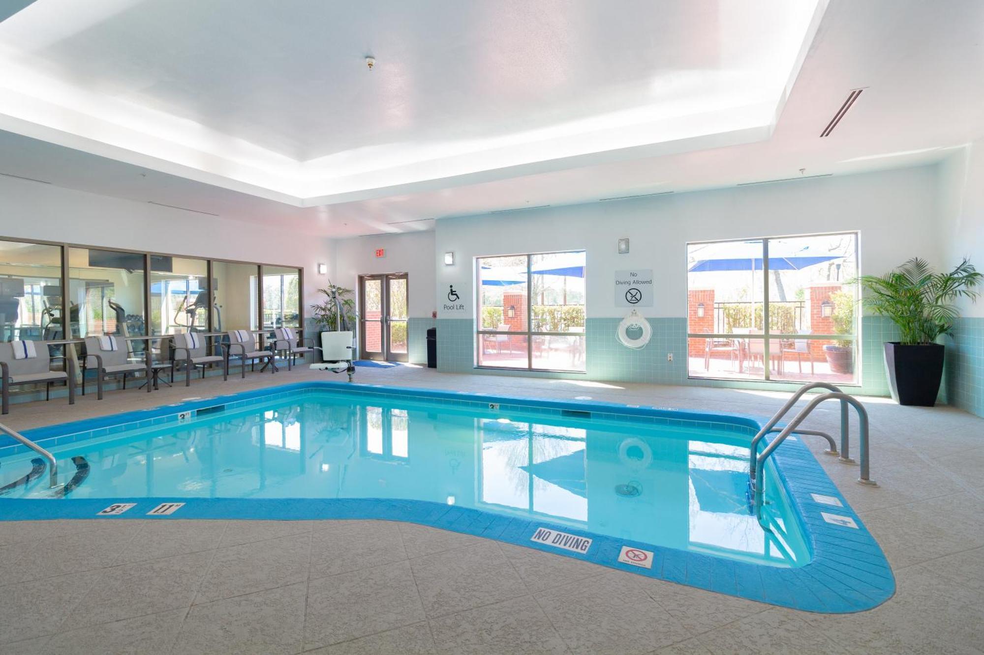 Holiday Inn Express Leland - Wilmington Area By Ihg Zewnętrze zdjęcie